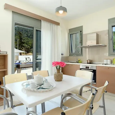 Paleos Hillside By Villa *