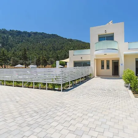 Paleos Hillside By Villa Ialisos